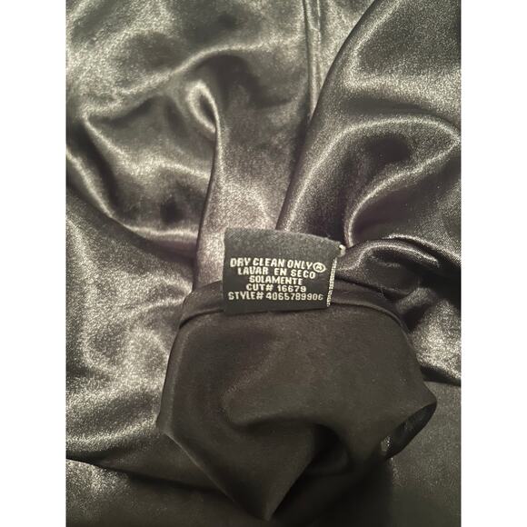 GUC E by ECi 100% Silk Skirt Floral Red/Black/Gray Size 12 - Picture 6 of 7